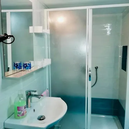 Le Botteghe Apartment *